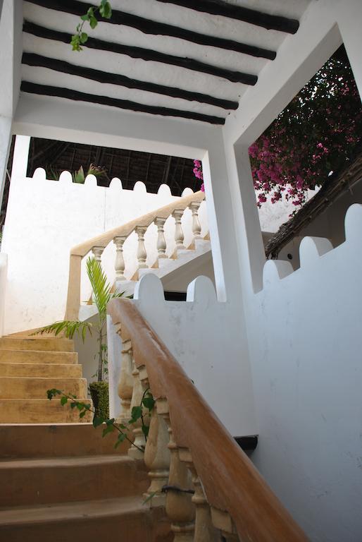 라무 Shella White House B&B 외부 사진